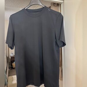 Men’s Lululemon Shirt 20 Inch PTP